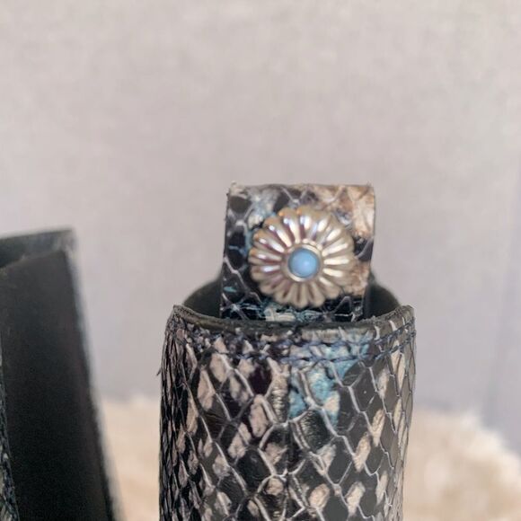 PAIGE Willa Chelsea style multicolor snake print leather bootie NWOT size 6.5 - Picture 5 of 9